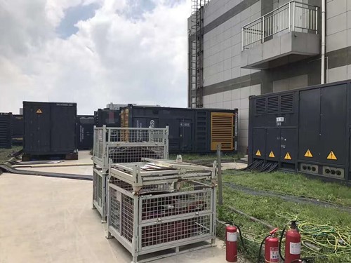 殷都除了定期检查，还有哪些方法可以及时发现接触式转速表探头的磨损？